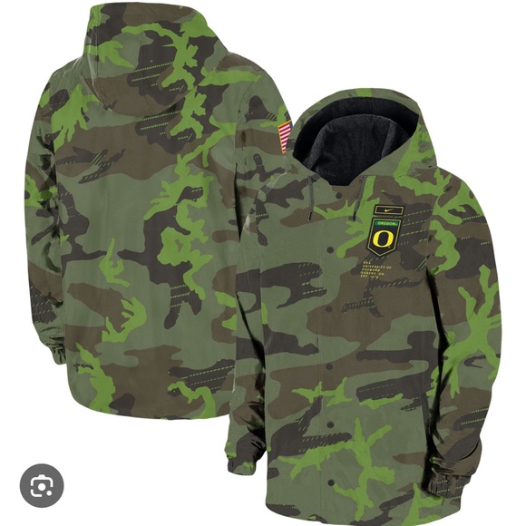 EUC NIKE Oregon Ducks Men's SMALL Lightweight Army Camo Hood Jacket - Picture 5 of 10